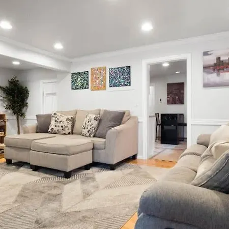 Villa 1880S Victorian Remodel - 1 2 Block From Downtown